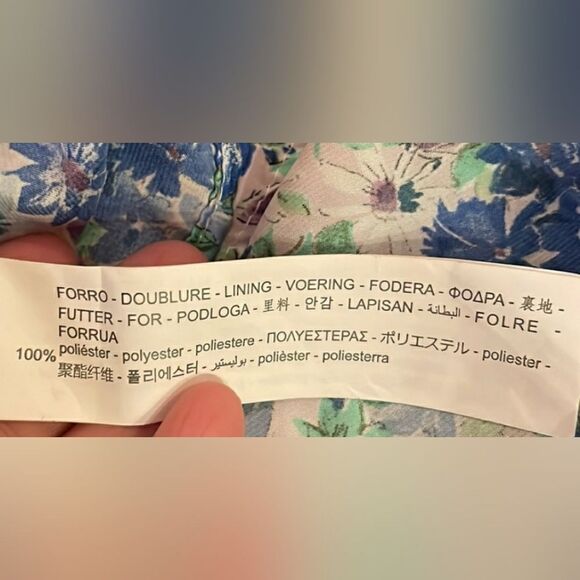 Zara maxi floral dress Size M.... Sundress V neck. Shoulder Pads - Picture 7 of 8